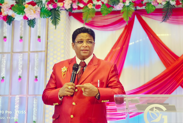 Bro Andrew Richard marks his 60th Birthday 2022 with grandeur at Prayer Centre, Valahcil in Mangalore on July 15th Friday along with large devotees and members of Grace Ministry.